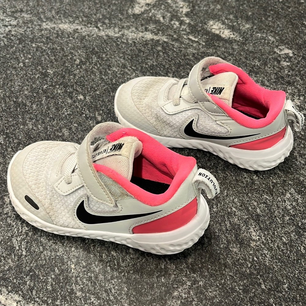Nike Toddler Sneakers 7C
